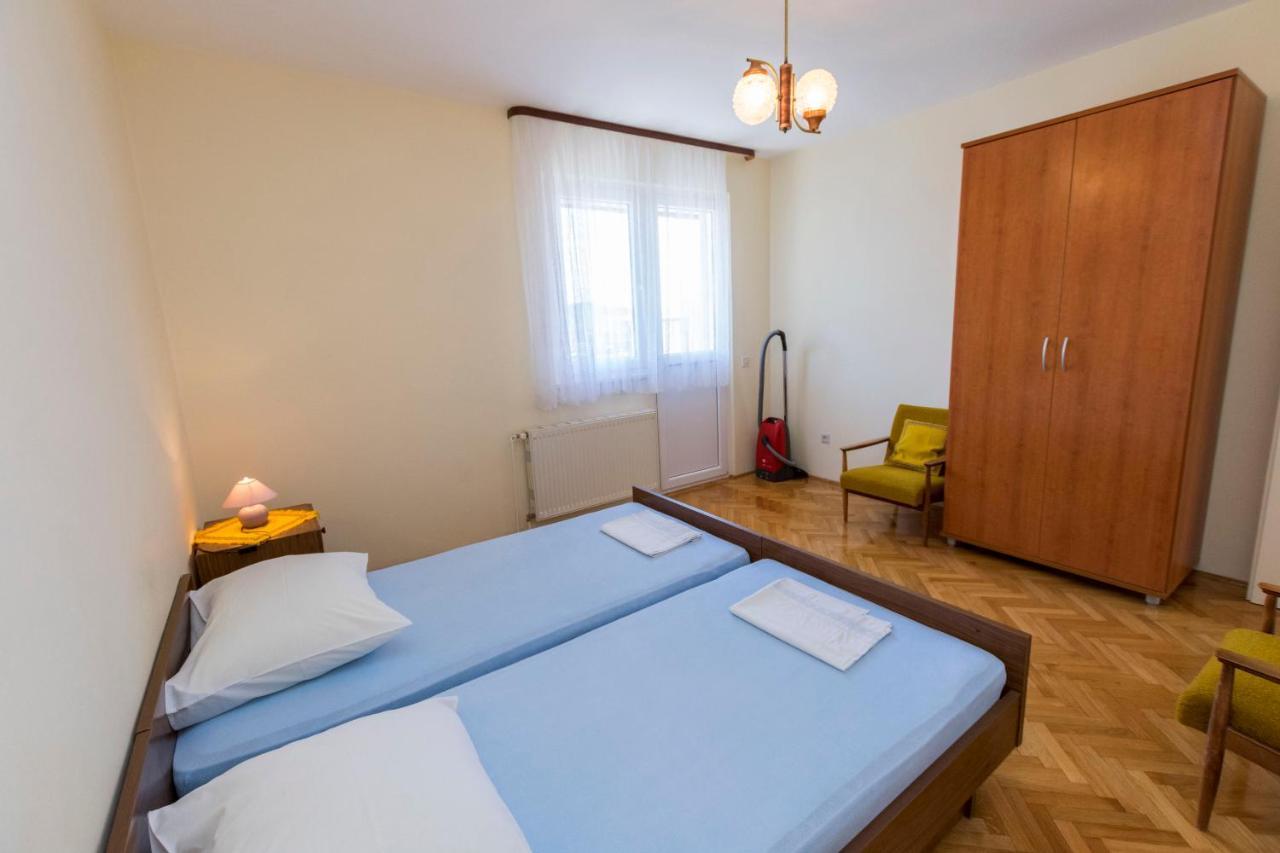 Apartment Hans Primošten Esterno foto